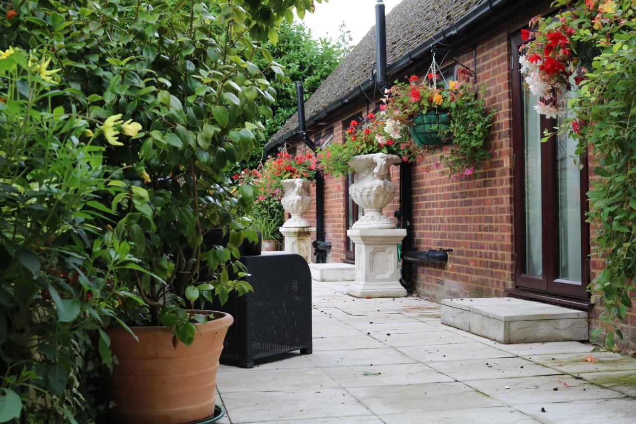 Abbington Hotel Stevenage Exterior foto